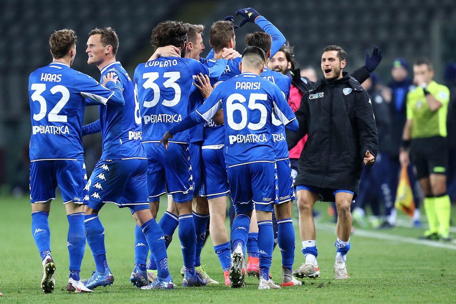 功不仅仅依 功不仅仅依